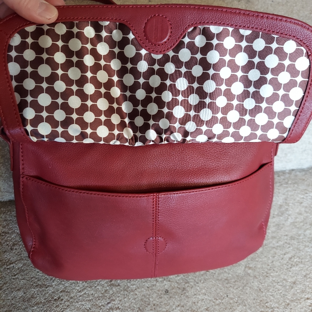Piazza Shoulder Bag - Picture 2 of 9